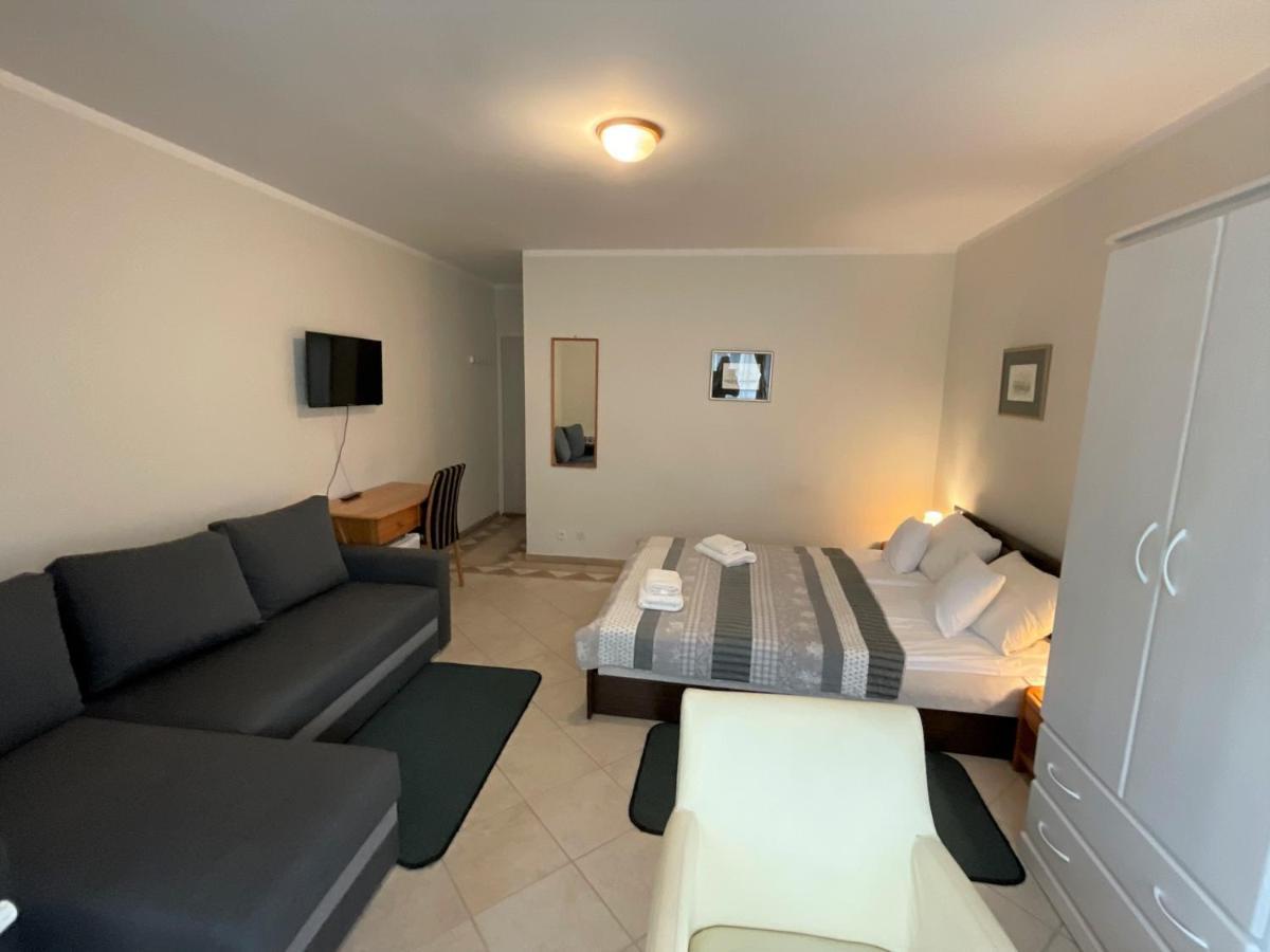 Gosciniec Jantar Hotel Gizycko Bagian luar foto