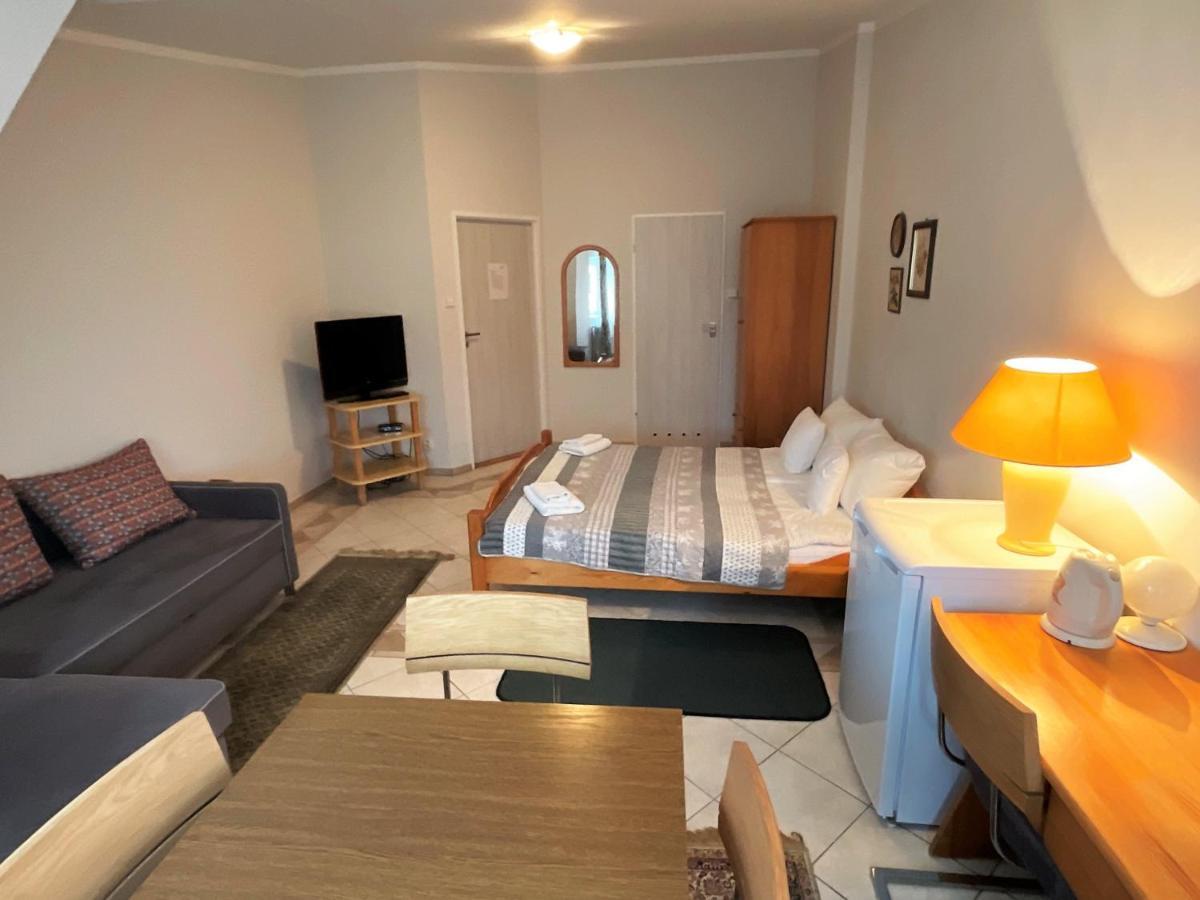 Gosciniec Jantar Hotel Gizycko Bagian luar foto