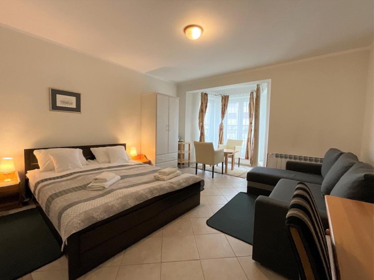 Gosciniec Jantar Hotel Gizycko Bagian luar foto