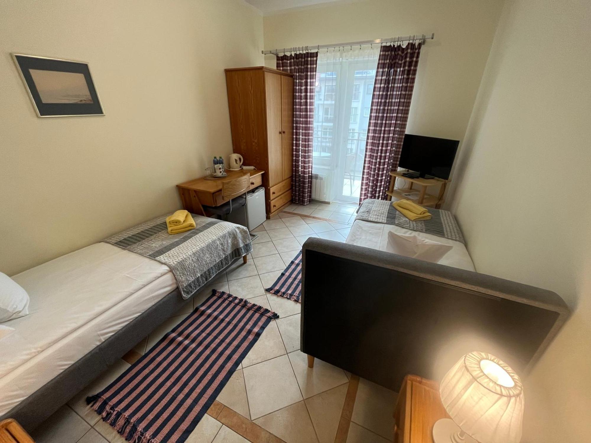 Gosciniec Jantar Hotel Gizycko Bagian luar foto