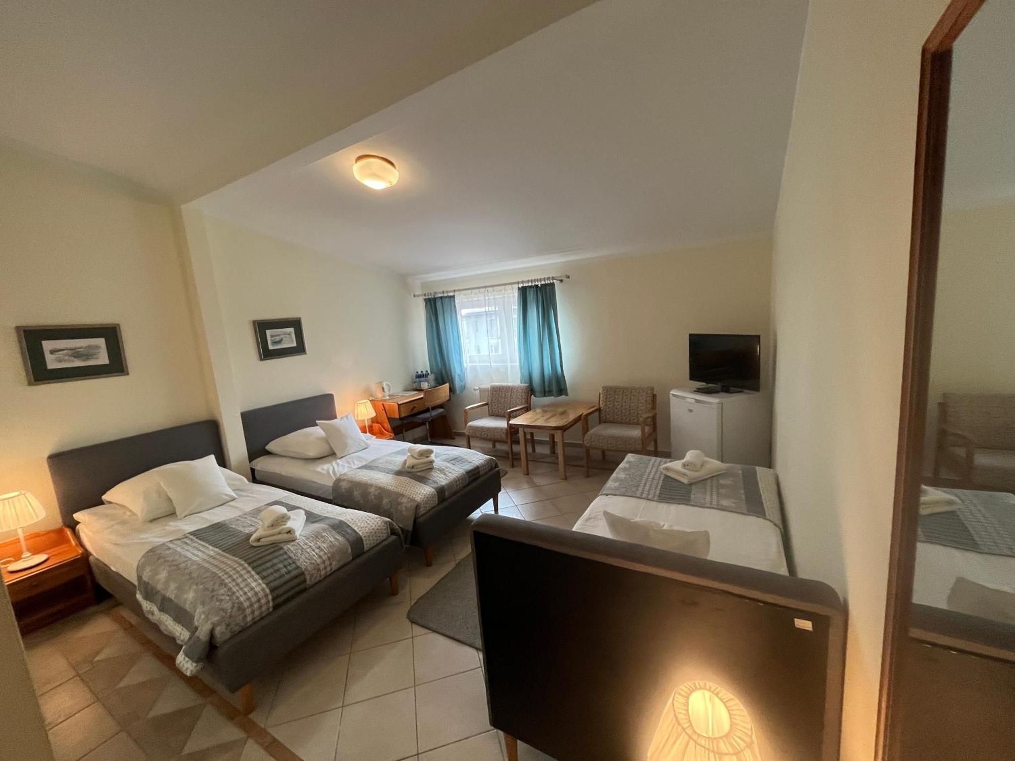 Gosciniec Jantar Hotel Gizycko Bagian luar foto