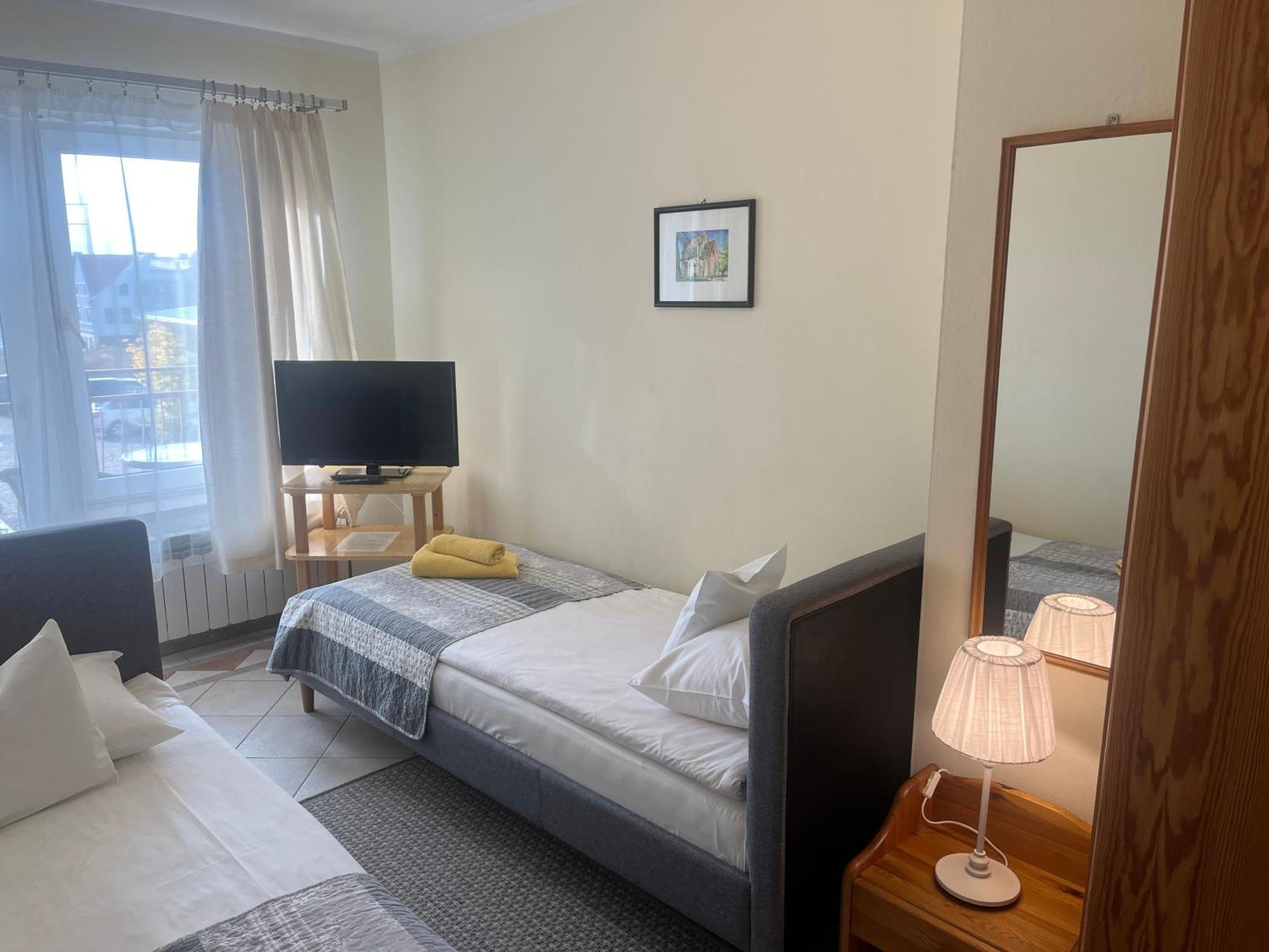 Gosciniec Jantar Hotel Gizycko Bagian luar foto