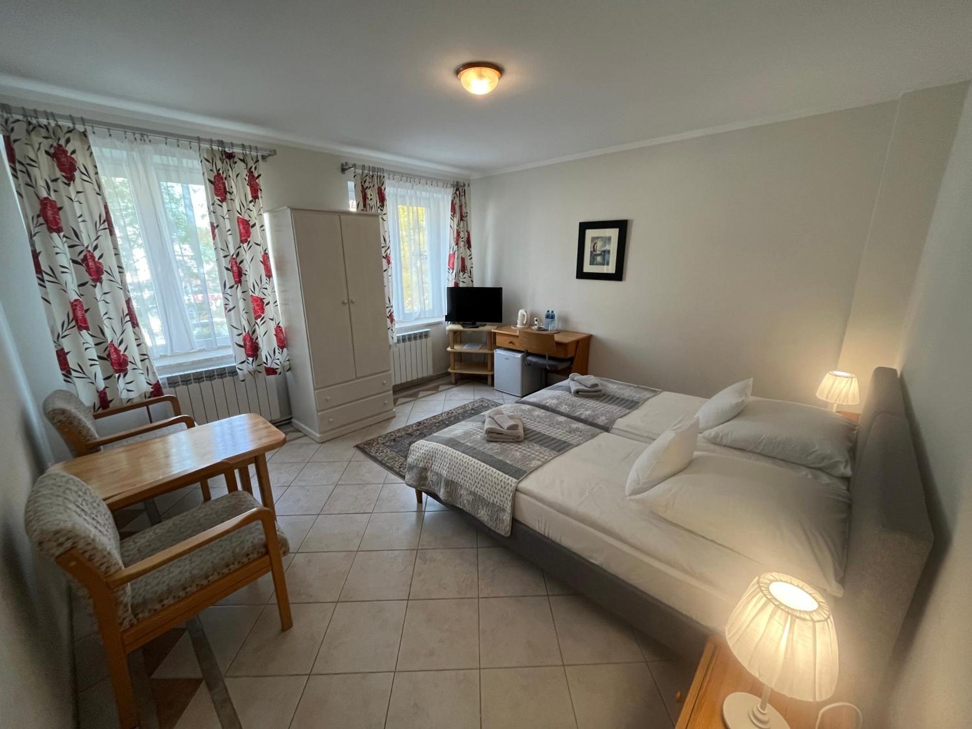 Gosciniec Jantar Hotel Gizycko Bagian luar foto