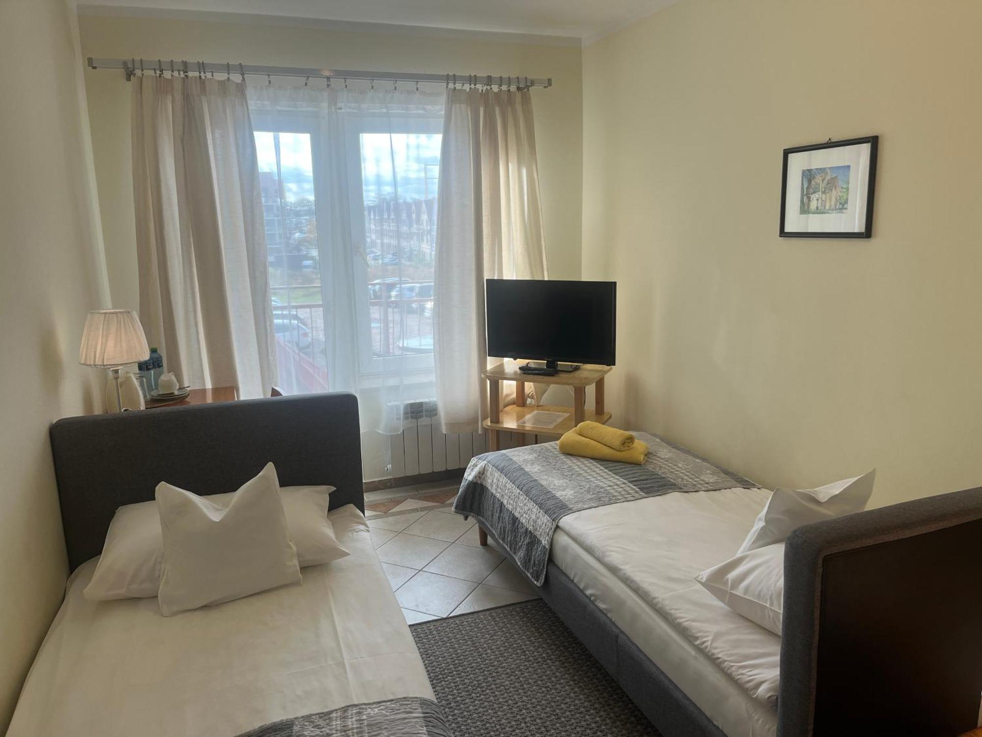 Gosciniec Jantar Hotel Gizycko Bagian luar foto