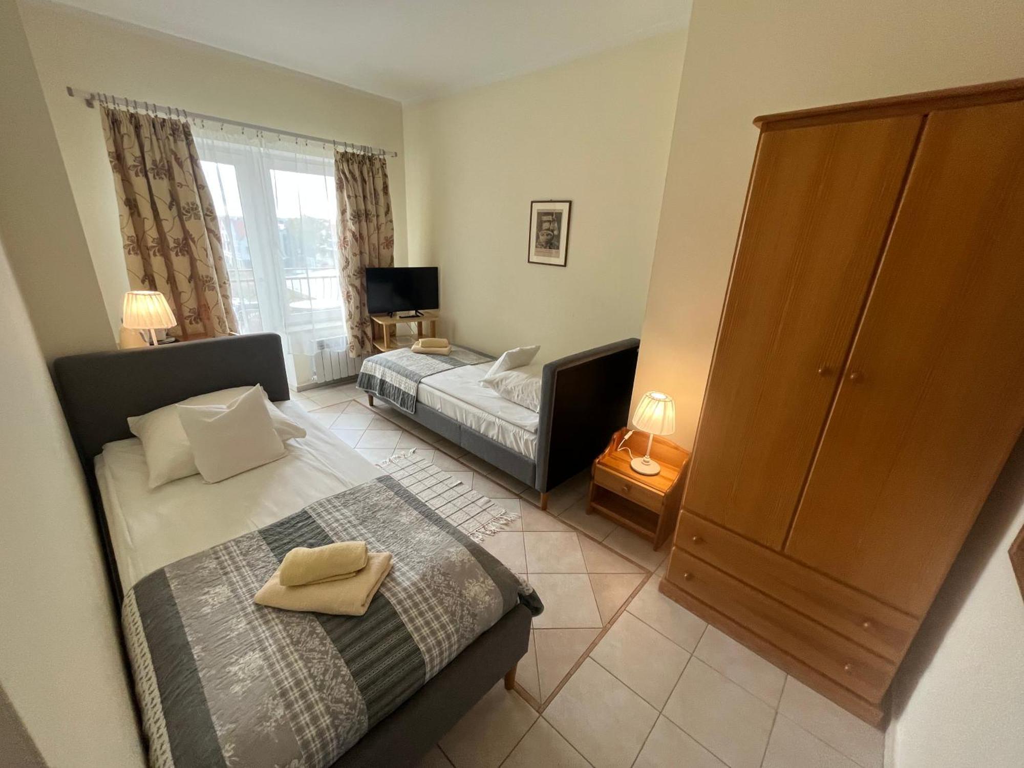 Gosciniec Jantar Hotel Gizycko Bagian luar foto